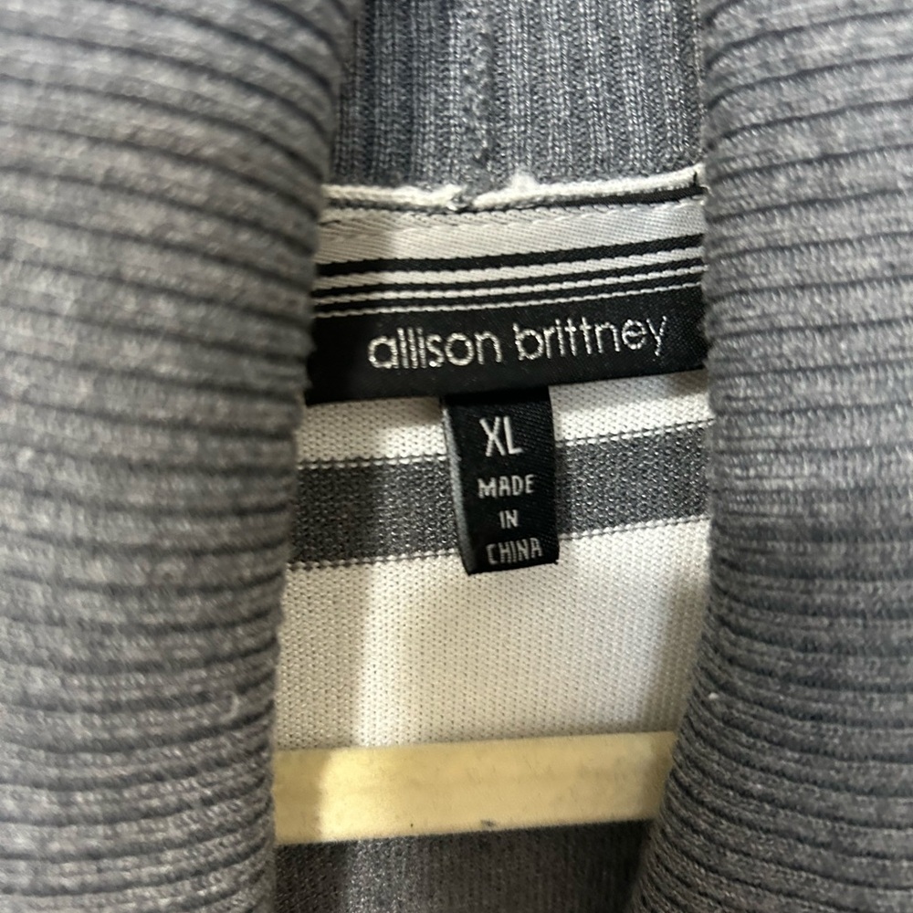 Allison Brittney Gray Ribbed Cardigan - Picture 3 of 3
